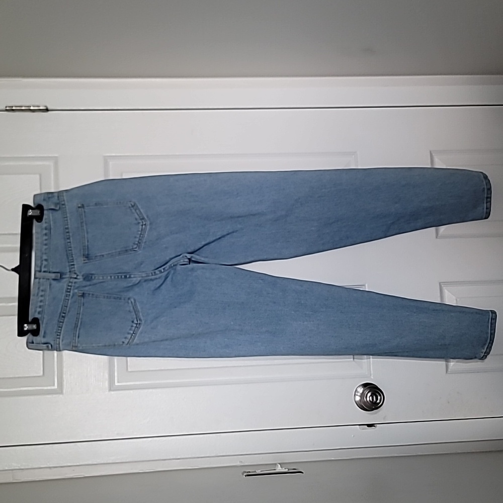 Jean - Picture 2 of 4